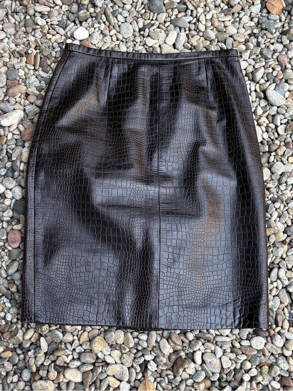 Lafayette 148 embossed leather pencil skirt - Size 10